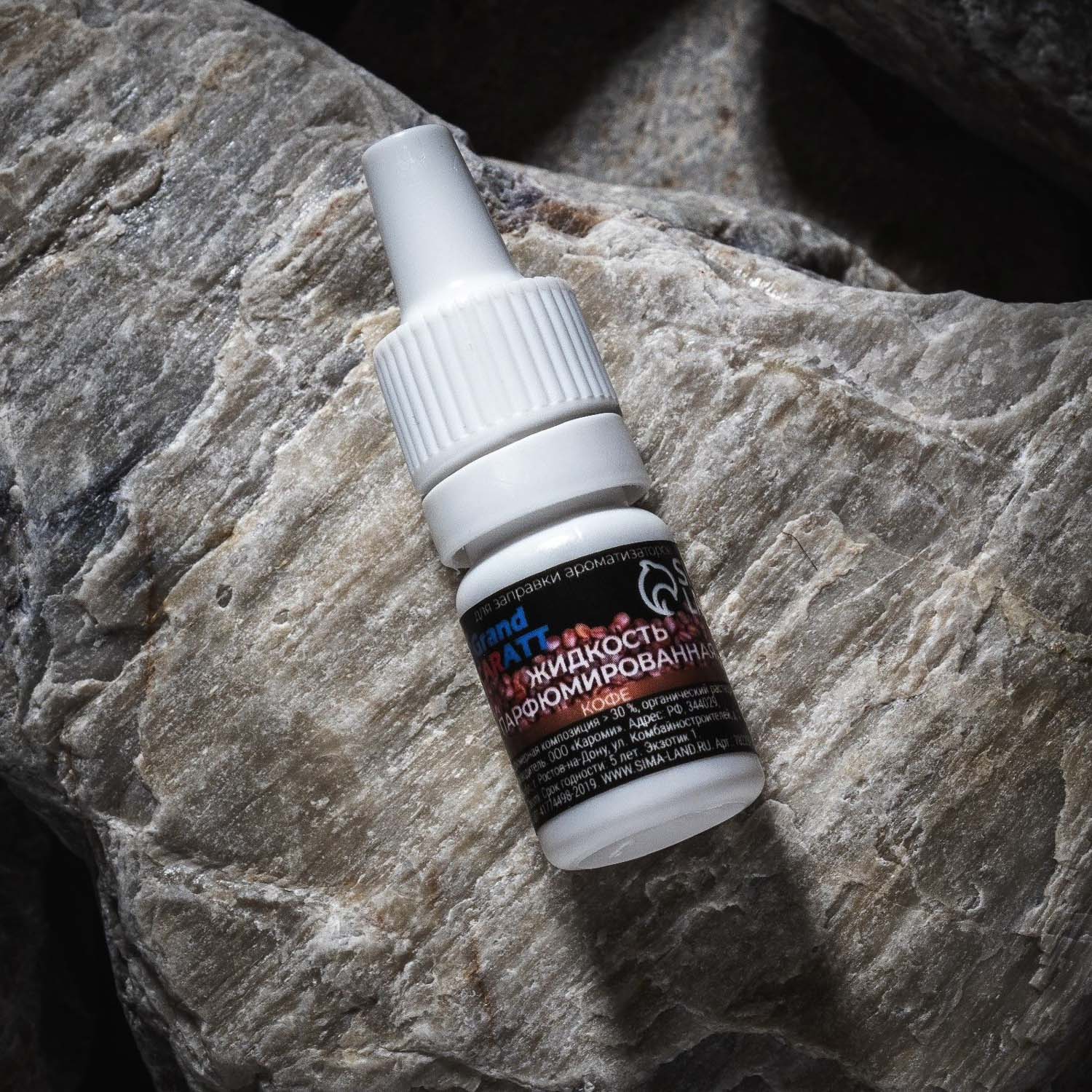 Ароматизатор подвесной из натурал дерева, набор: подвеска Волк (дерево, войлок), Кофе, 5 мл 9061733