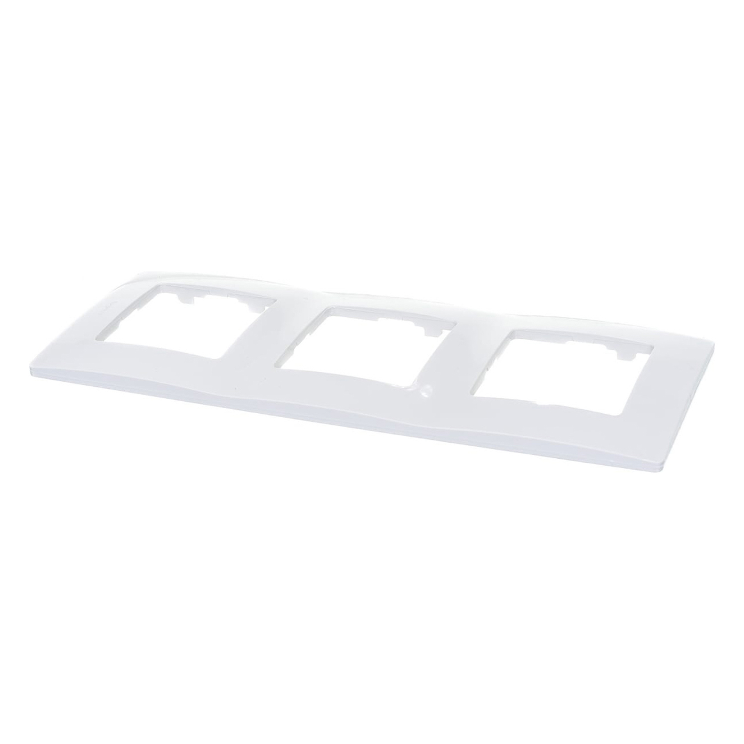 Рамка "Etika" 3-м. бел. Leg 672503  *1