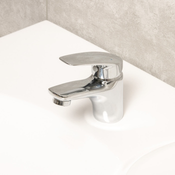 Смеситель для умывальника DEVIDA коллекция LOZZI  DVS0241-08 *1/20