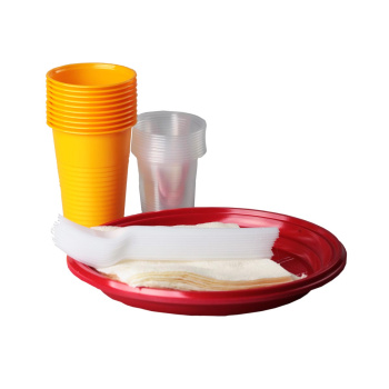 Одноразовая посуда Набор "Шашлычный" 5перс/25пр.: тар.d205мм+стопки0,1л+стак.0,2л+вилки+салф. *1/30 Одноразовая посуда Набор "Шашлычный" 5перс/25пр.: тар.d205мм+стопки0,1л+стак.0,2л+вилки+салф. *1/30