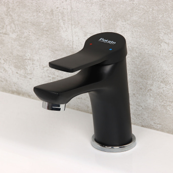 Смеситель для умывальника Potato P12292BL с гигиенической лейкой, черный матовый *1/10